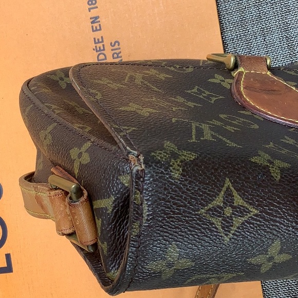 LOUIS VUITTON BAG - Picture 11 of 14